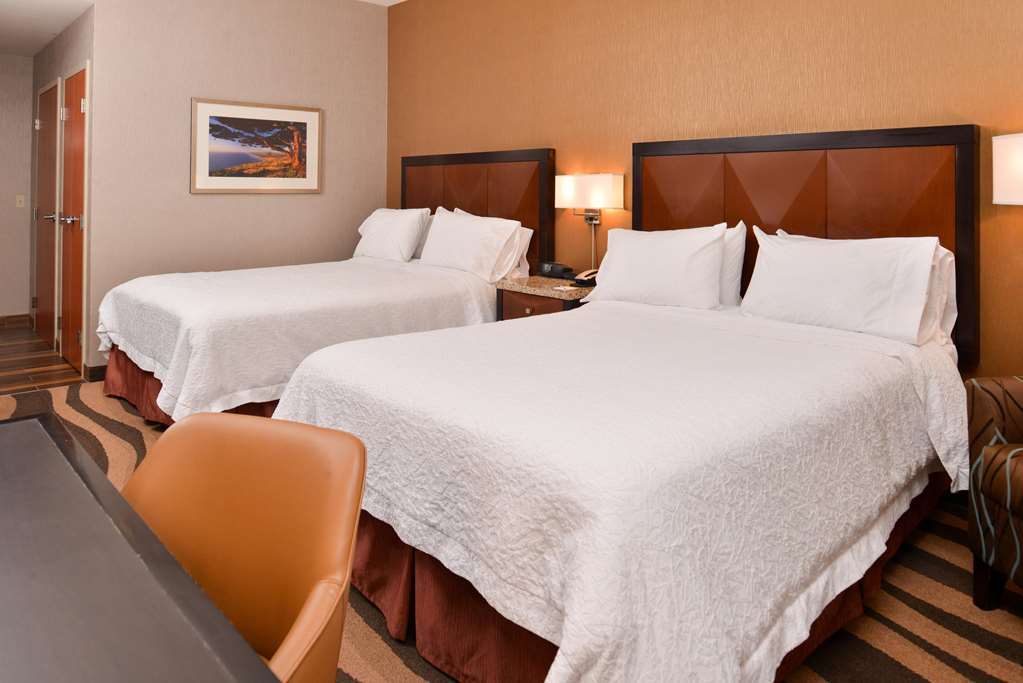 Hampton Inn San Francisco - Daly City Room photo